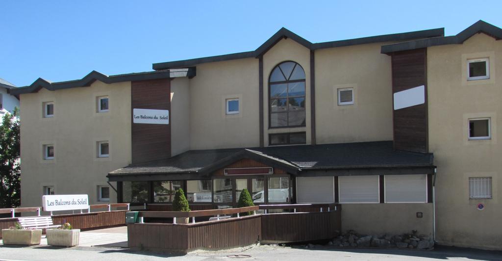 Aparthotel Les Balcons Du Soleil Font-Romeu-Odeillo-Via Exterior foto