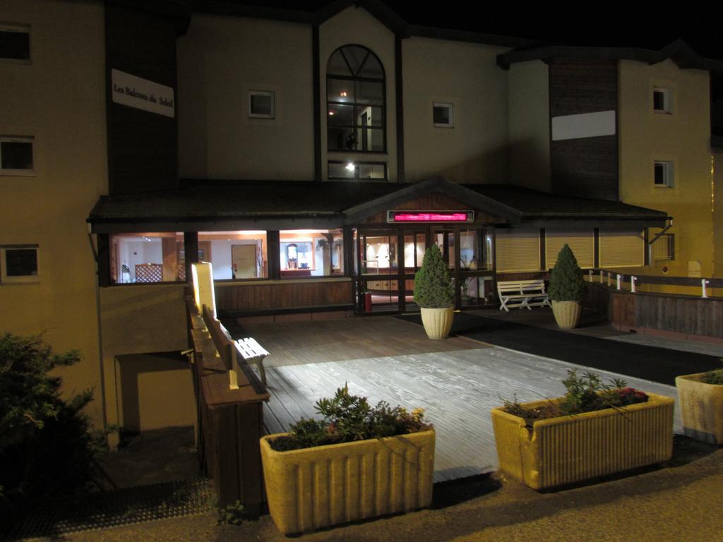 Aparthotel Les Balcons Du Soleil Font-Romeu-Odeillo-Via Exterior foto