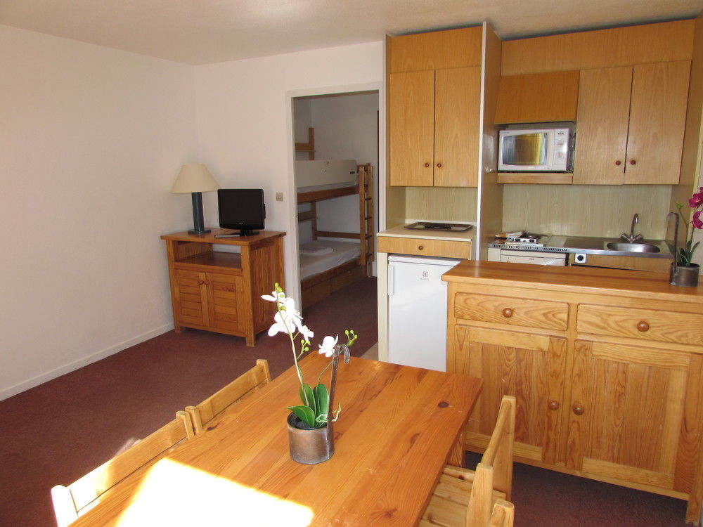 Aparthotel Les Balcons Du Soleil Font-Romeu-Odeillo-Via Exterior foto
