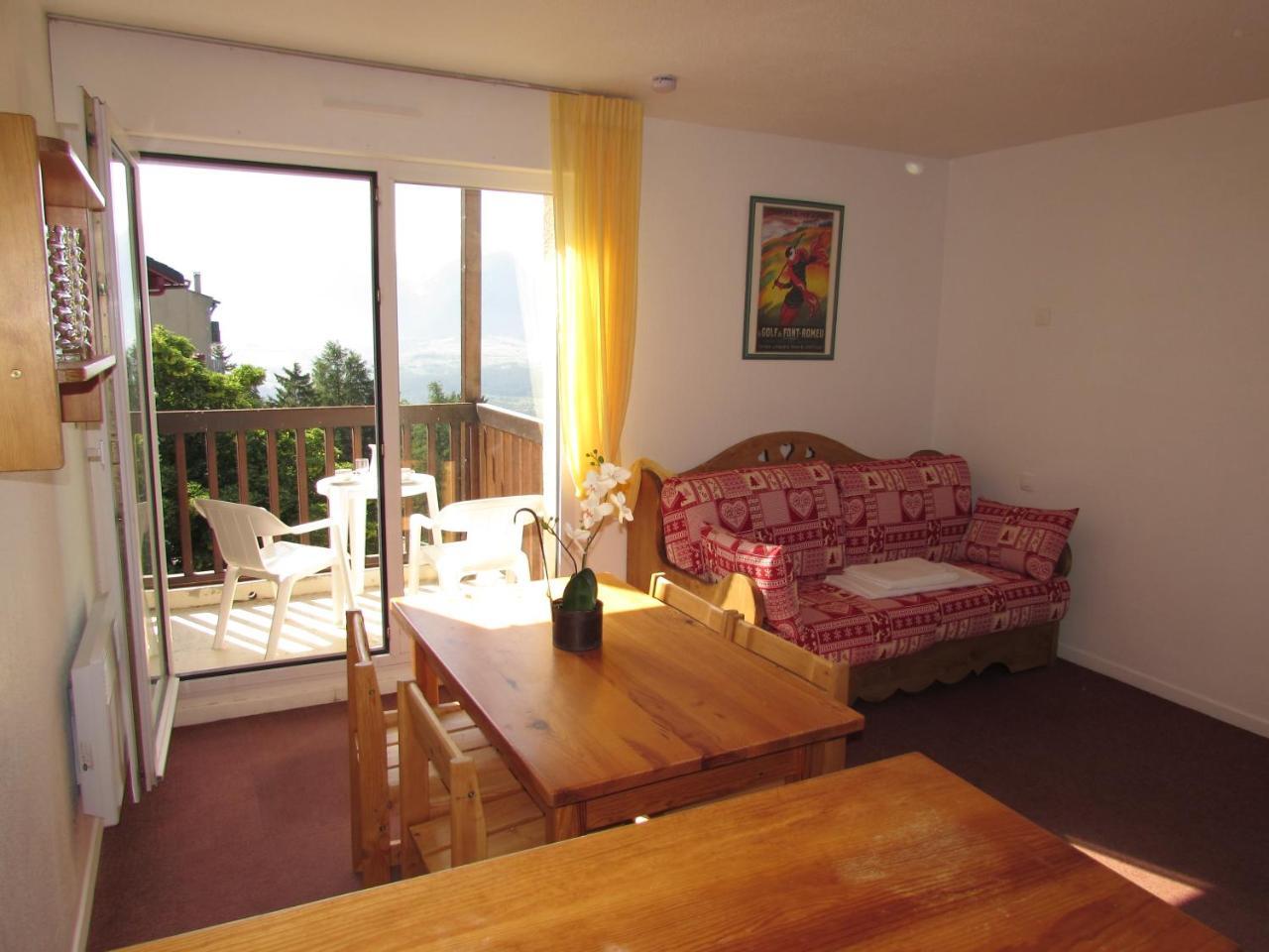 Aparthotel Les Balcons Du Soleil Font-Romeu-Odeillo-Via Exterior foto